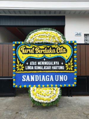 Papan Bunga Duka di Gunung Gede